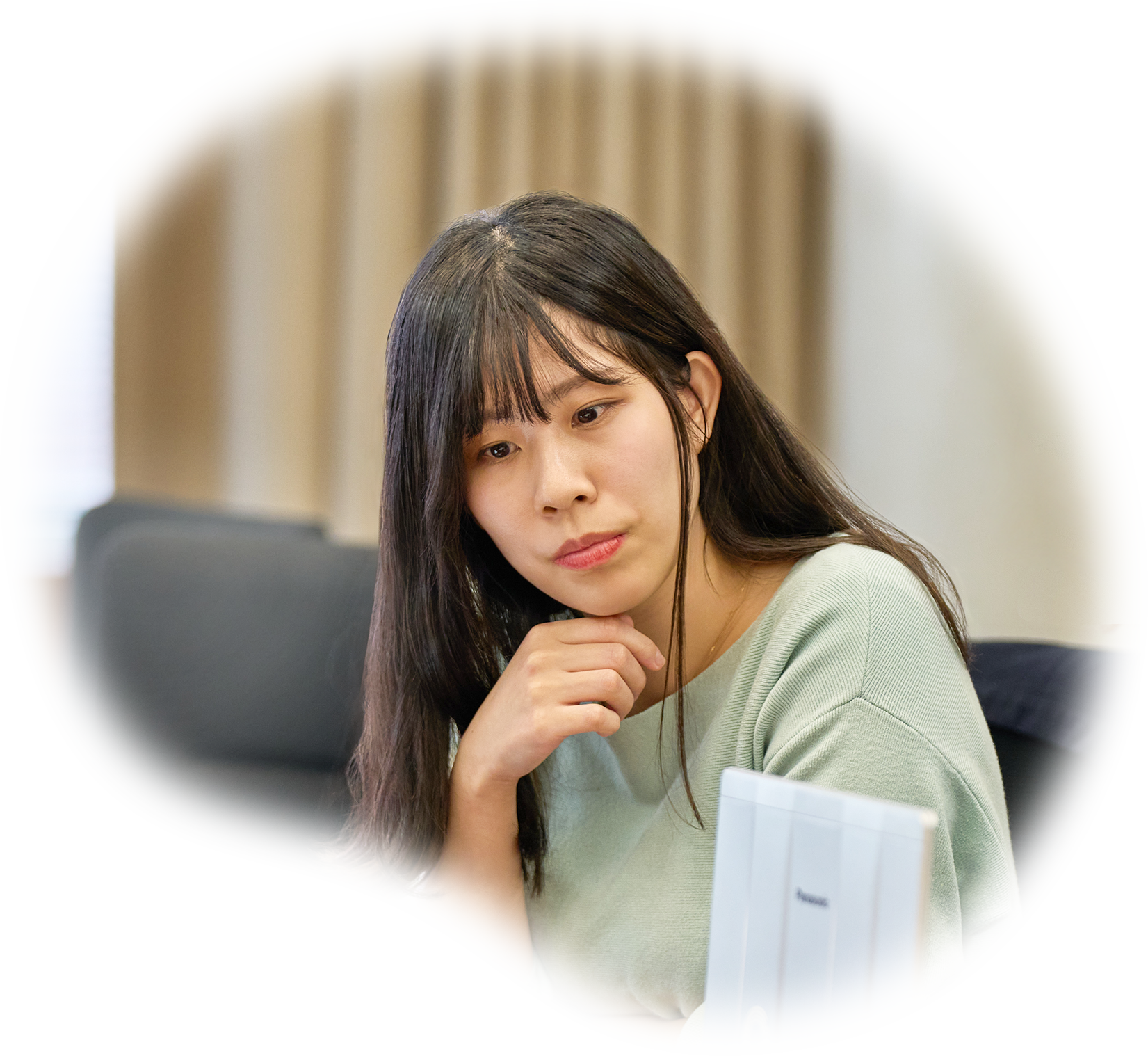 女性